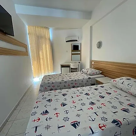 Hotel Status